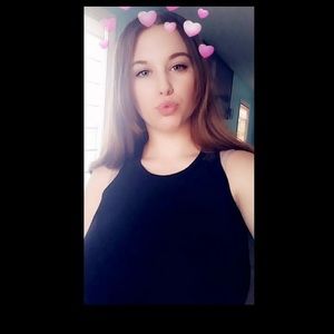 Meet your Posher, Leeanna